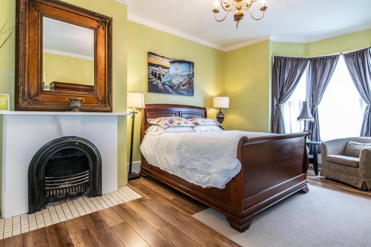 The Elizabeth Manor Guesthouse St. John's Room photo